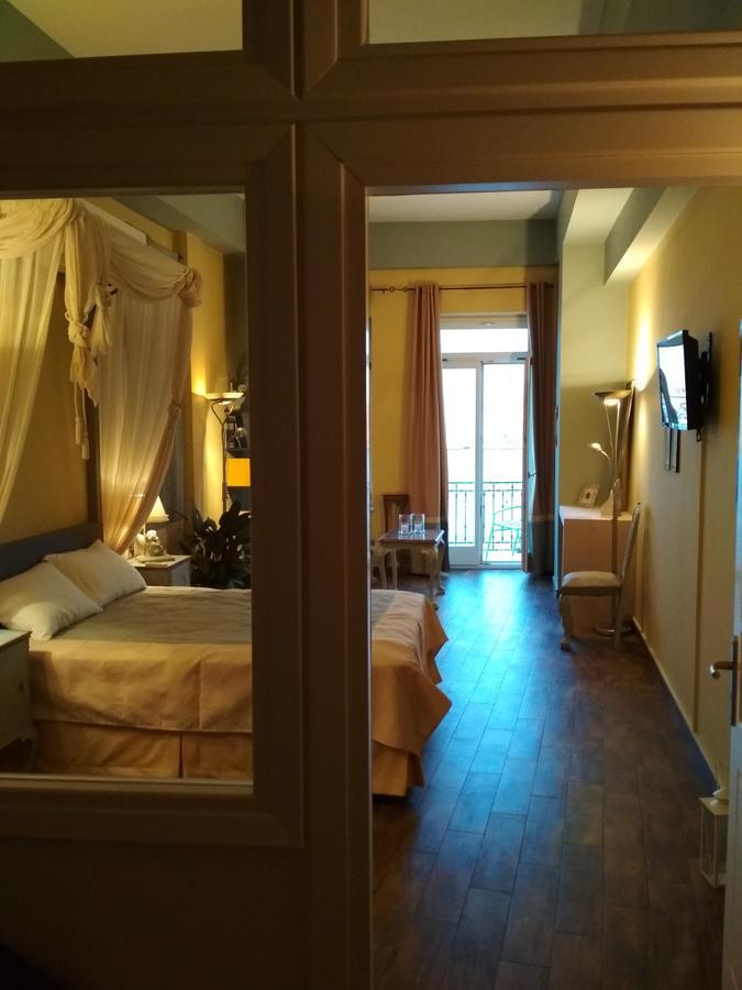 Locadiera Pansion 賓館 Ermoúpolis